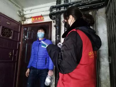 兰州市城关区东岗西路街道:党旗辉映巾帼美 疫情防控我先行